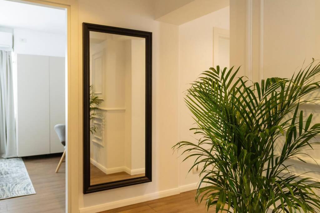 Panoramic Apartment - 4Br - Piata Unirii Bucarest Exterior foto
