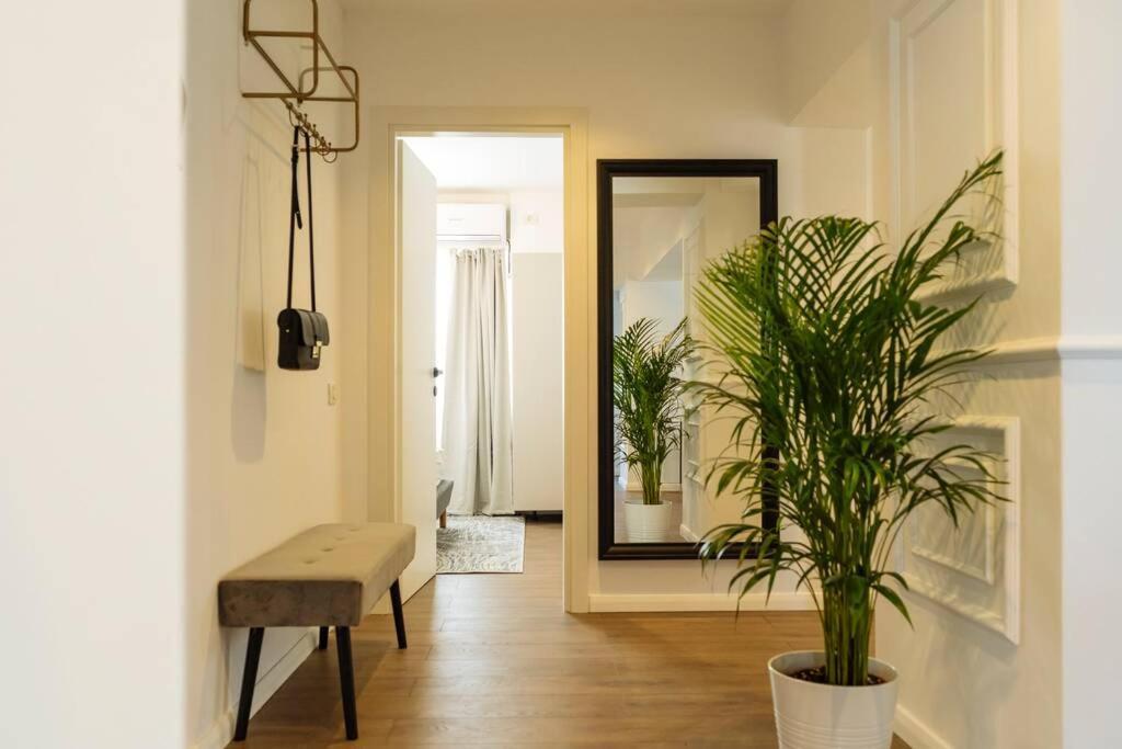 Panoramic Apartment - 4Br - Piata Unirii Bucarest Exterior foto
